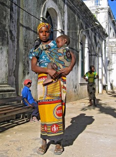 0cb46-capulana_dinero_kukkaranta